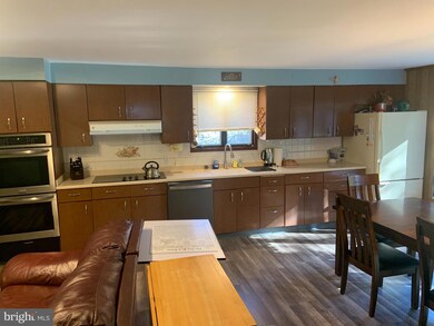 1008 Jacksonville Rd, Burlington, NJ 08016 - photo 7