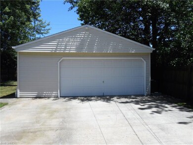 2.5 car garage