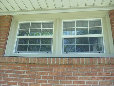 Exterior Back All New Windows thru out!