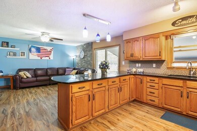 704 Custer Rd, Parsons, KS 67357 - photo 6