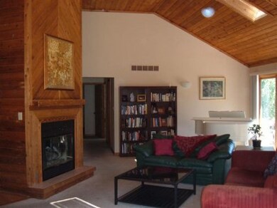 1711 N Pine Ridge Dr, La Porte, IN 46350 - photo 5