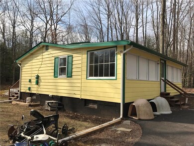 4215 Greenwood Dr, Kunkletown, PA 18058 - photo 5