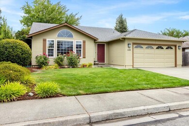 643 SW Leonard St, Grants Pass, OR 97526 - photo 3