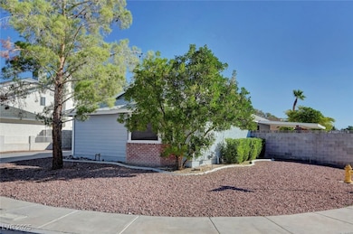 5304 Lambrook Dr unit 3, Las Vegas, NV 89130 - photo 2