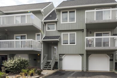 02_House Front-2