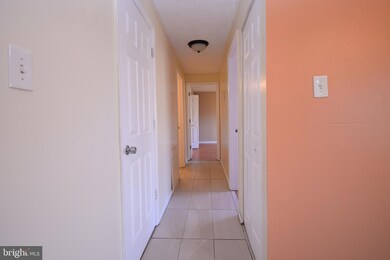 19521 Gunners Branch Rd unit 314, Germantown, MD 20876 - photo 6