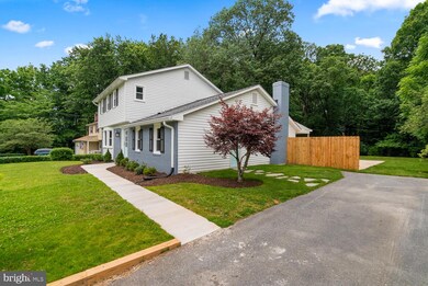 5604 Strawbridge Terrace, Sykesville, MD 21784 - photo 4