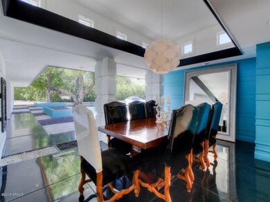 008_Dining Room