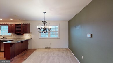 1425 Beacon St, Keyser, WV 26726 - photo 5