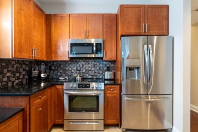 Efficient cooks kitchen is perfect for entertainin