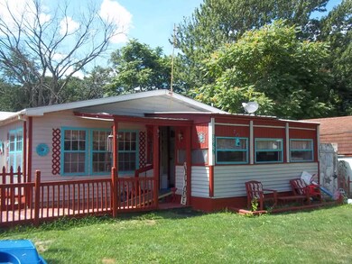 822 N Jackson St, Andrews, IN 46702 - photo 3