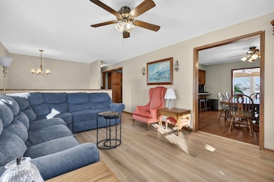 2420 N Dwight Rd, Morris, IL 60450 - photo 6