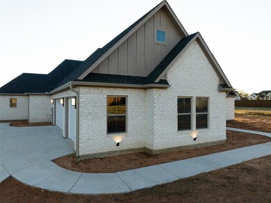 113 Chisolm Trail, Pottsboro, TX 75076 - photo 4