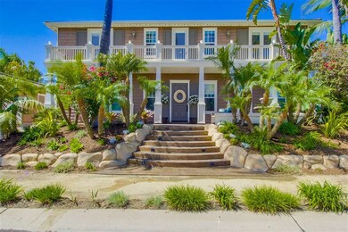 Absolutely beautiful curb appeal.  Plantation styl