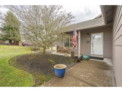 201 NW Howard Ln, Dallas, OR 97338 - photo 3