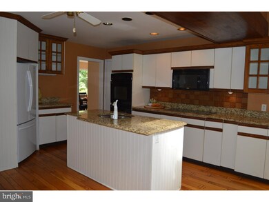 722 Berwyn Baptist Rd, Devon, PA 19333 - photo 2