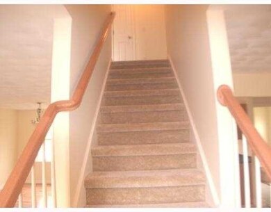 89 Lufkin Ct, Warwick, RI 02888 - photo 5