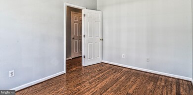 42772 Atchison Terrace unit 2A, Chantilly, VA 20152 - photo 4