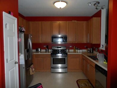 1911 Freedom Ct unit 1911, Zion, IL 60099 - photo 5