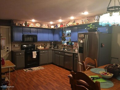 135 Emma Ct, Mount Washington, KY 40047 - photo 5