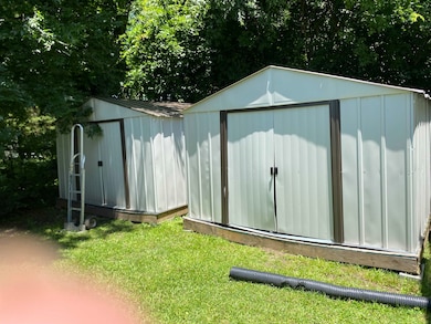 414 W Buford St, Gaffney, SC 29341 - photo 3