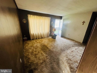 1319 Meadowvale Rd, Glen Burnie, MD 21060 - photo 2