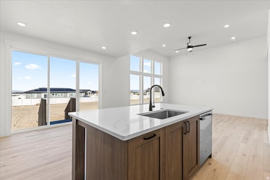 593 Shelley Ln unit 203, Grantsville, UT 84029 - photo 6