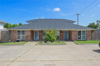 1217 Webhollow Cir unit A, Bryan, TX 77801 - photo 3