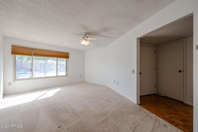 10852 W Buccaneer Dr, Sun City, AZ 85351 - photo 4