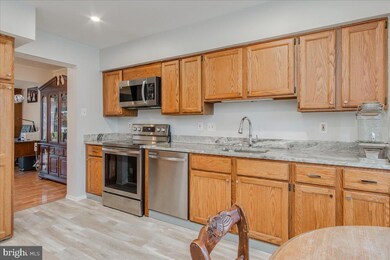 6925 Turnberry Ct, Frederick, MD 21703 - photo 6