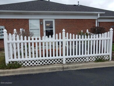 8325 Juanita Goins Ct unit 8325, Louisville, KY 40228 - photo 6