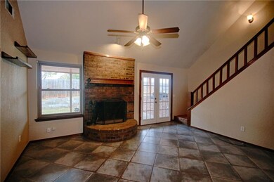 1206 N Lincoln Ave unit 1208, Moore, OK 73160 - photo 4