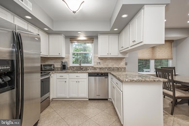 935 Edgewood Ln, Feasterville Trevose, PA 19053 - photo 3