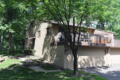 109 W Eagle Lake Dr, Maple Grove, MN 55369 - photo 2