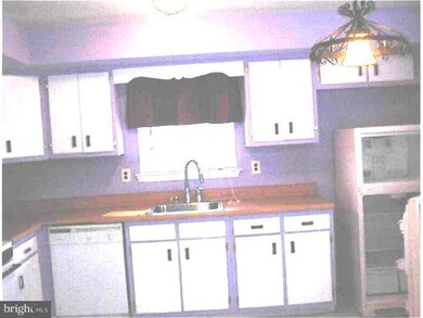 18 Greenfield Dr unit 18 B, Berlin, NJ 08009 - photo 3