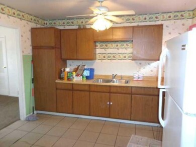 Entrance to kitchen