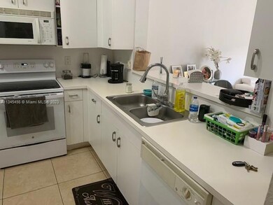 11005 NW 43rd Ln, Doral, FL 33178 - photo 5