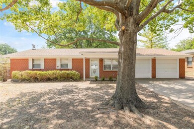 1205 Briarwood Dr, Cleburne, TX 76033 - photo 4