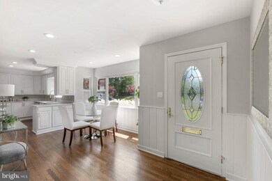 2004 Prices Ln, Alexandria, VA 22308 - photo 4