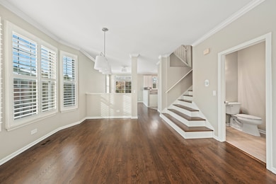 2106 Rugen Rd unit B, Glenview, IL 60026 - photo 3