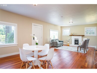 Living Room/Dining Room