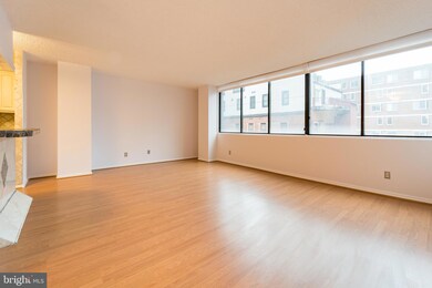 Park Princess/Logan Park unit 515, Washington, DC 20005 - photo 6