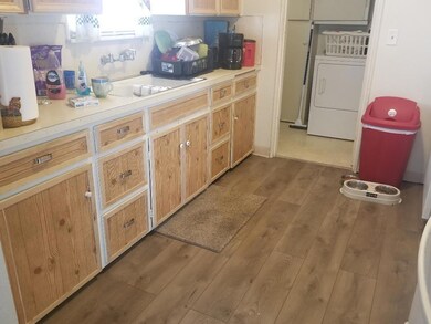 2356 Wantland Ave, Klamath Falls, OR 97601 - photo 2