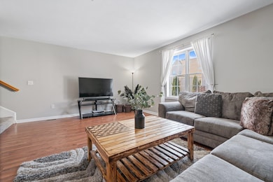 721 Mammoth Rd unit 7, Manchester, NH 03104 - photo 5