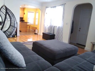 1315 Edward St, Lansing, MI 48910 - photo 4
