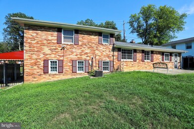 9107 Pinehurst Dr, Fort Washington, MD 20744 - photo 2