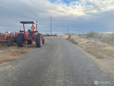 9973 Se Rd S, Warden, WA 98857 - photo 4