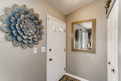 2007 Clematis Dr, Algonquin, IL 60102 - photo 6