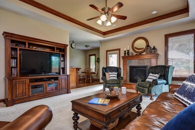 601 N Lincoln-22