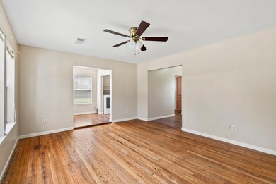 8015 Grafton St, Houston, TX 77017 - photo 4
